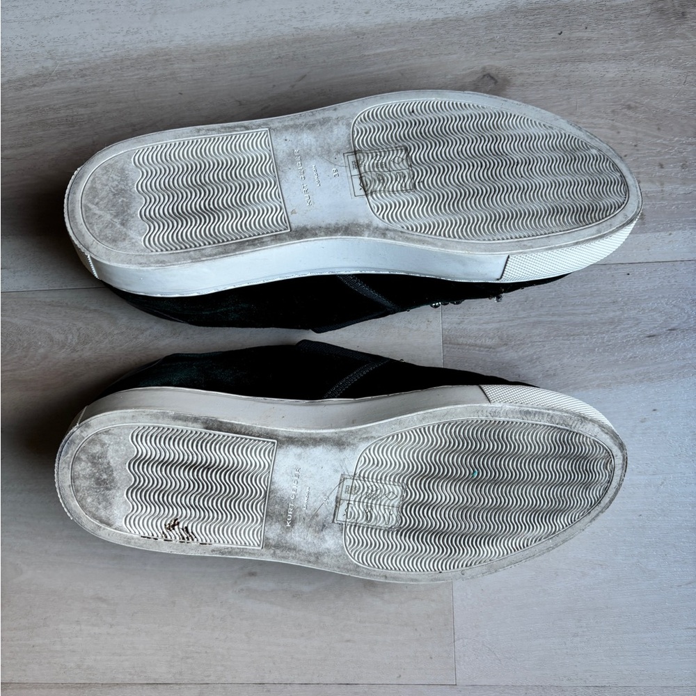 Kurt Geiger Greeb Velvet Embellished Eye Sneakers - Picture 3 of 4